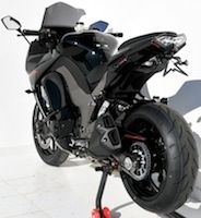 Ermax habille la Kawasaki Z1000 SX pour la rentrée