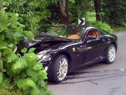 Crash : une Ferrari 599 Fiorano termine dans un arbre en Slovénie