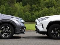 Comparatif vidéo - Honda CR-V 2.0 i-MMD vs Toyota RAV4 Hybrid : quel est le meilleur SUV hybride ?