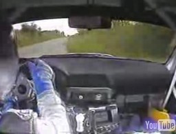 Vidéo de Leszek Kuzaj au volant d’une Subaru WRC : irréel !