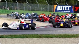 F2: 15 pilotes (déjà) inscrits pour la saison 2010