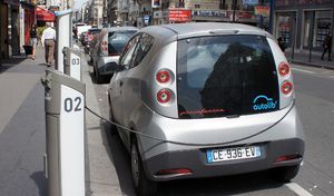 Bornes de recharge : le fiasco Bolloré