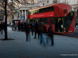 Transports en commun : le maire de Londres a dévoilé le nouveau Routemaster