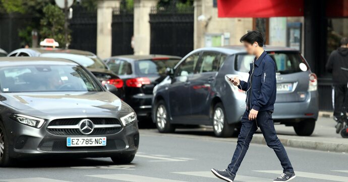Sécurité routière : Mais où les Français ont donc la tête pendant leurs trajets ?