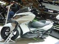 En direct du Salon de Milan 2015 : Kawasaki dévoile le J125