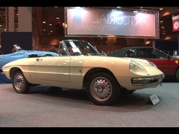 Vidéo en direct de Rétromobile 2015 - Les petits trésors de la vente aux enchères Artcurial