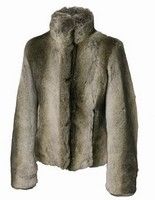 Pacale Molina propose une veste décalée pour les filles: la Vanoise.