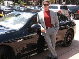 Sylvester Stallone vend sa Porsche Panamera