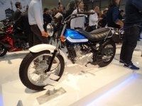 En direct du salon de Milan 2015 : Suzuki Van Van 200