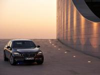 BMW Série 7 restylée : c'est sous le capot que ça se passe