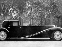 Vidéo en direct de Rétromobile 2015 - Du jamais vu : trois Buggati Royale côte à côte!