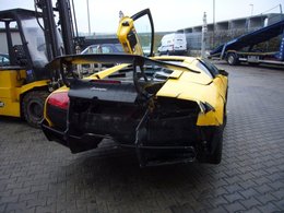 Lamborghini Murcielago LP670-4 SV : une de moins