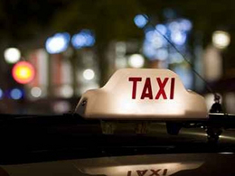 La mairie de Paris va subventionner les taxis pour l'achat de véhicules hybrides et électriques