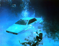 Venez acheter la Lotus Esprit blanche de James Bond