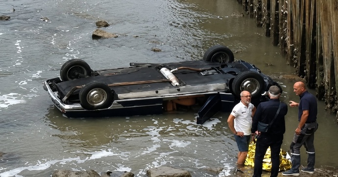 Comment une rarissime Citroën DS cabriolet a pu finir dans l’eau en Vendée ?
