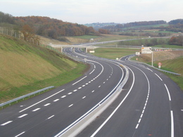 Les autoroutes françaises sont les plus sûres, mais le reste du réseau laisse à désirer