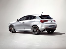Genève 2010 : Alfa Romeo présente Giulietta mais aussi la MiTo double embrayage