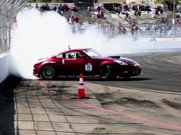 Formula Drift, Streets of Long Beach. Pour les amateurs de glisse en HD