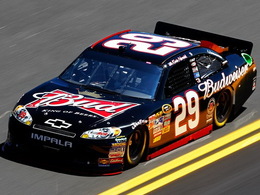 Nascar-Martinsville: Nouvelle victoire d'Harvick !