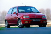 La p'tite sportive du lundi: Renault Clio 16S.