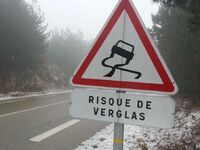 Verglas : 8 conseils pour la conduite sur les routes glissantes