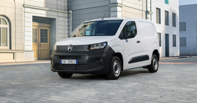 Fourgons compacts Stellantis : les prix baissent, la qualité reste