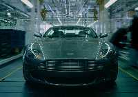 Aston-Martin: coupes sombres dans les effectifs