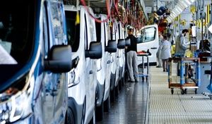 Pénurie de puces électroniques : la production automobile sera perturbée plusieurs mois