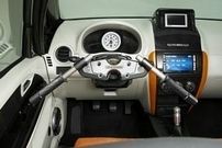 Retour sur le concept SXForce : auto ou moto ?