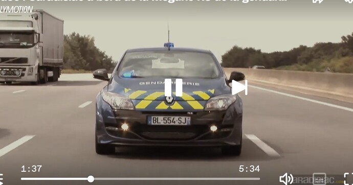 À toute vitesse (série d’été) : le jour où j’ai arrêté un contrevenant avec la Mégane RS des Gendarmes