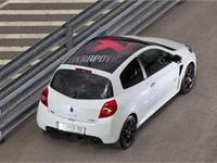 Renault Sport et le fabricant Akrapovič s'associent et dévoilent la Clio RS AE