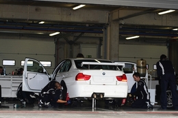 Echos des paddocks #22: Le Mexique 2010 annulé et BMW prêt pour 2011 en WTCC. Une femme de plus en IndyCar...