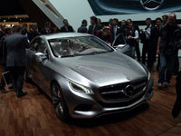 Genève 2010 : Mercedes F800, sur pilote automatique