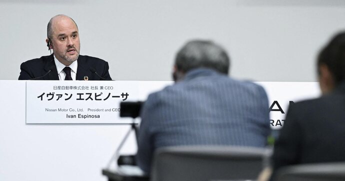 « On a besoin d’un homme comme Carlos Ghosn ! » Chez Nissan, les actionnaires s’énervent