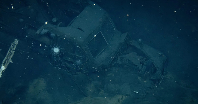 Une Ford de collection découverte aux côtés d'un bateau coulé pendant la 2nd guerre mondiale