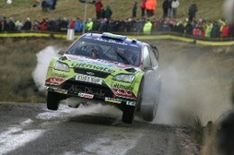 WRC Grande Bretagne Jour 2 : Latvala résiste à Loeb