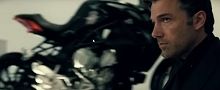 Vidéo -MV Agusta: qui est le plus Brutale Superman ou Batman ?