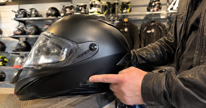 Comment choisir un casque moto homologué, normes, sécurité et conseils d'achat