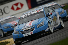 WTCC/Brésil: Muller et Tarquini se partagent les lauriers