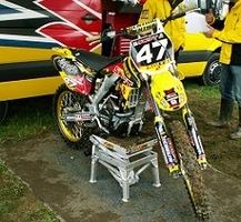 Caradisiac vous présente la 250 Suzuki de Pascal Leuret