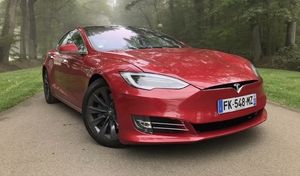 Assurance auto : avec une Tesla, les prix s'envolent
