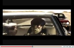 Cool Car Chase : Gorillaz, Bruce Willis, Chevy El Camino, Camaro, l'écologie, la vraie