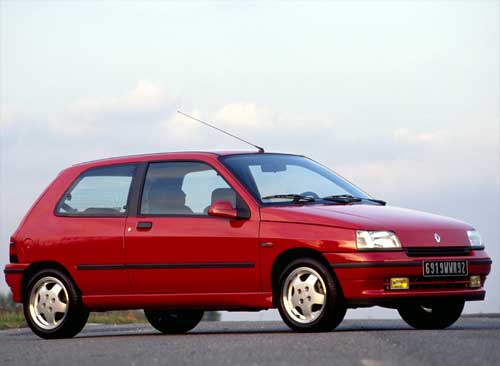 La p'tite sportive du lundi: Renault Clio RSI.