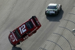 Nascar : Après le crash d'Atlanta, Carl Edwards sous probation pour 3 courses. Seulement.