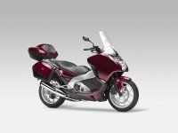 Honda : un nouveau moteur 700 cm3 pour un nouveau scooter