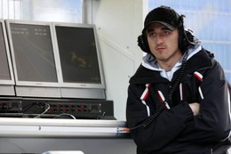 F1 - Allo Renault, j’ai raté l’avion : Robert Kubica en retard pour Bahreïn
