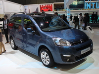 Citroën Berlingo restylé : des changements invisibles - Vidéo en direct du Salon de Genève 2015