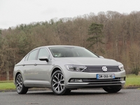 La voiture de l'année 2015 est la Volkswagen Passat