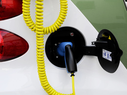 Amsterdam prête à se doter de 750 bornes de recharge pour véhicules électriques