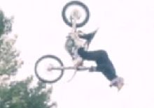 KTM - Vidéo : Julien Dupont fait un backflip électrique
